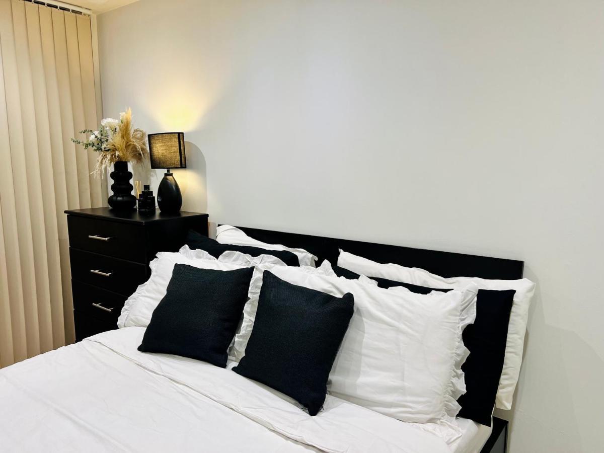 Canary Luxury Modern 1 Bedroom Apartment 런던 외부 사진