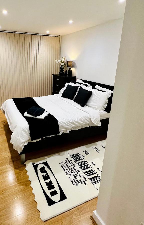 Canary Luxury Modern 1 Bedroom Apartment 런던 외부 사진