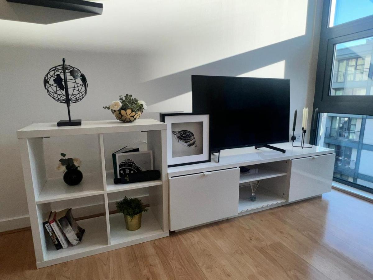 Canary Luxury Modern 1 Bedroom Apartment 런던 외부 사진