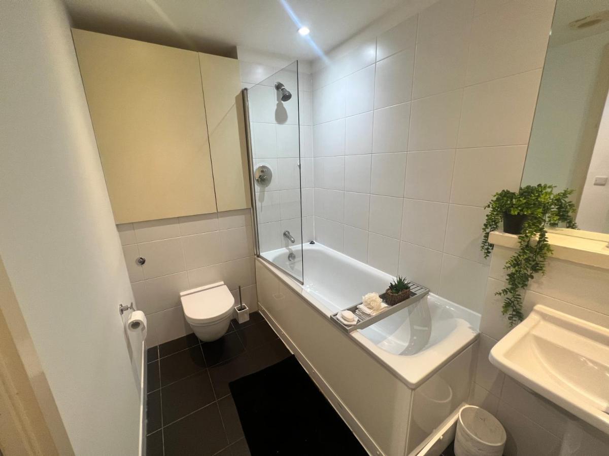 Canary Luxury Modern 1 Bedroom Apartment 런던 외부 사진